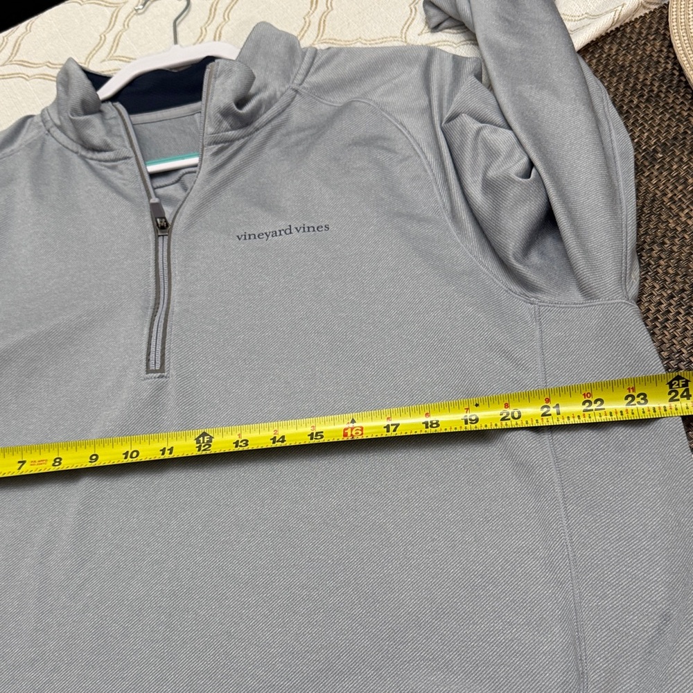 Vineyard Vines Light Gray Pullover - image 7